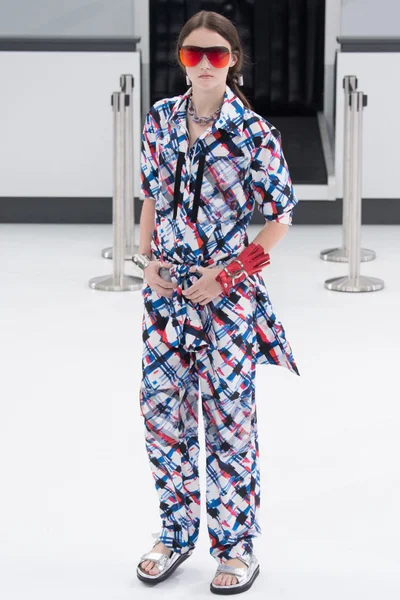 Look 23